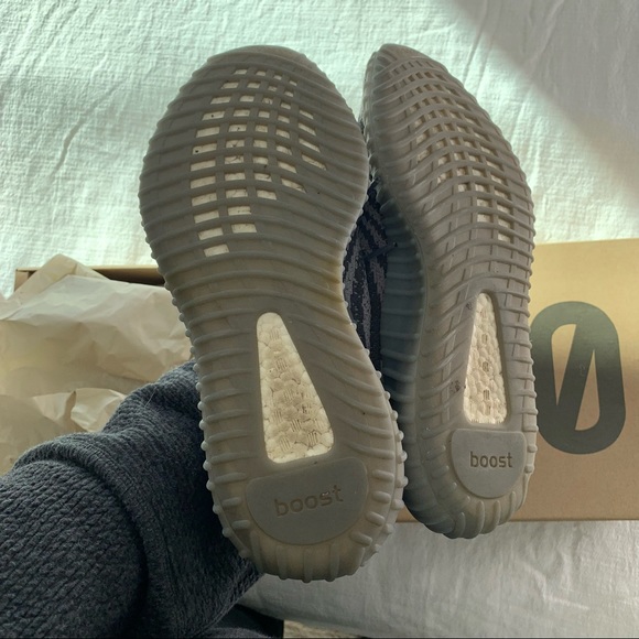 Authentic 2017 Yeezy Boost 350 V2 'Beluga 2.0' - Picture 5 of 5